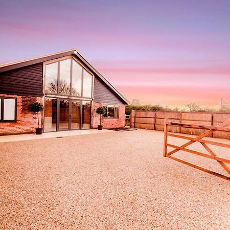 Beautiful Barn Conversion Close To The Broads Dilham Buitenkant foto
