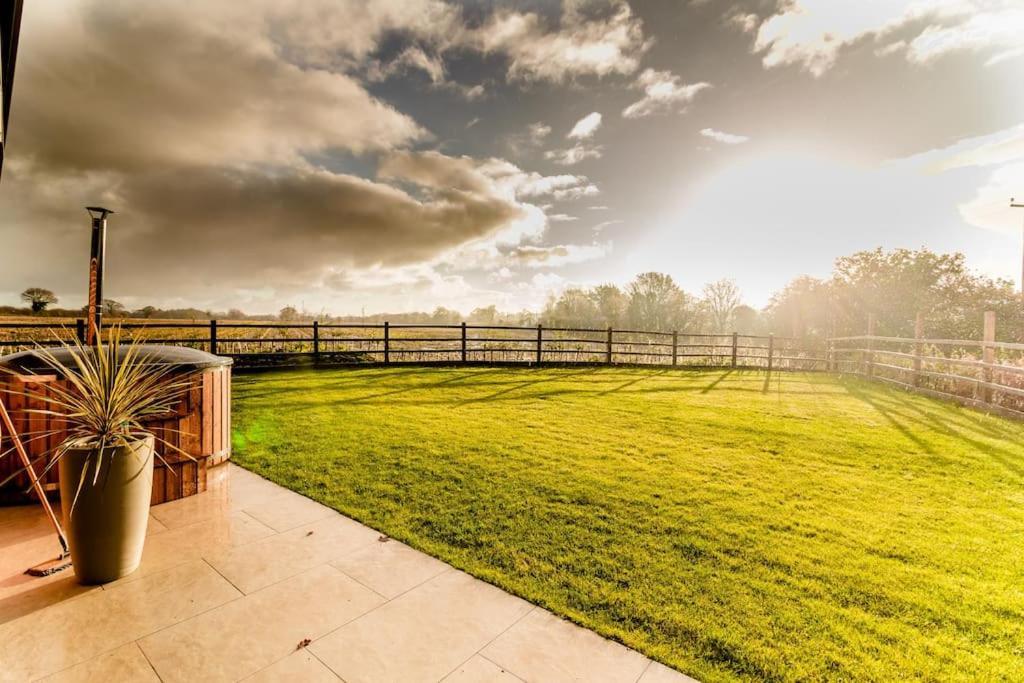 Beautiful Barn Conversion Close To The Broads Dilham Buitenkant foto