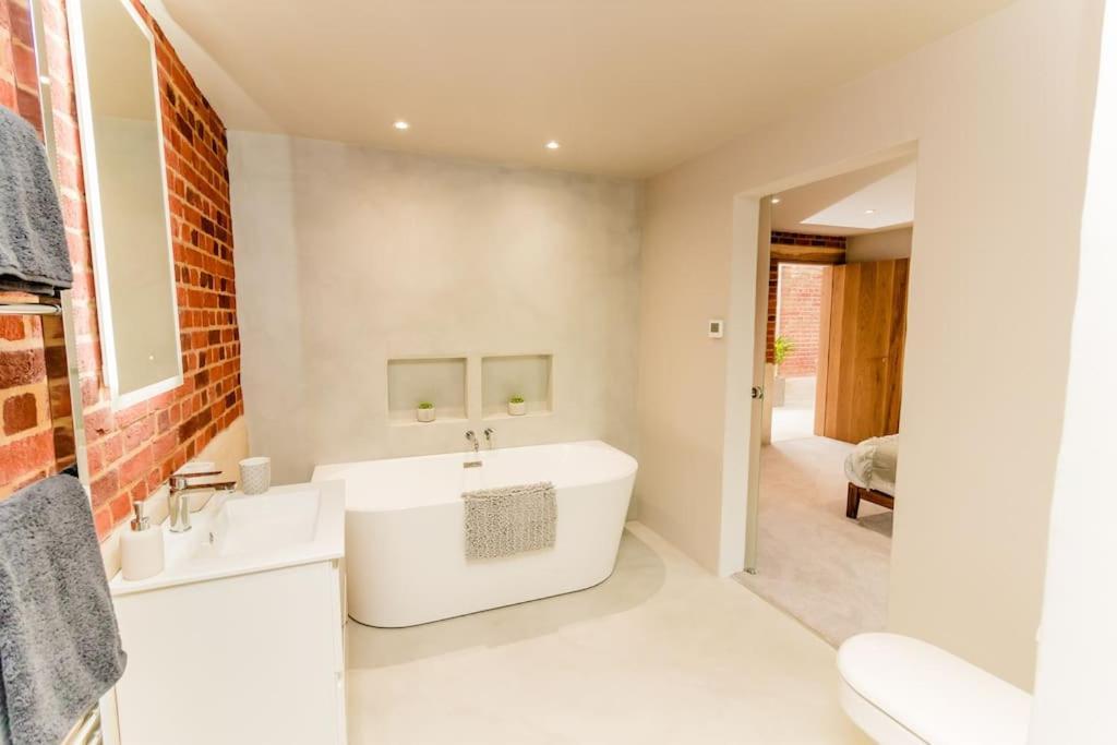 Beautiful Barn Conversion Close To The Broads Dilham Buitenkant foto