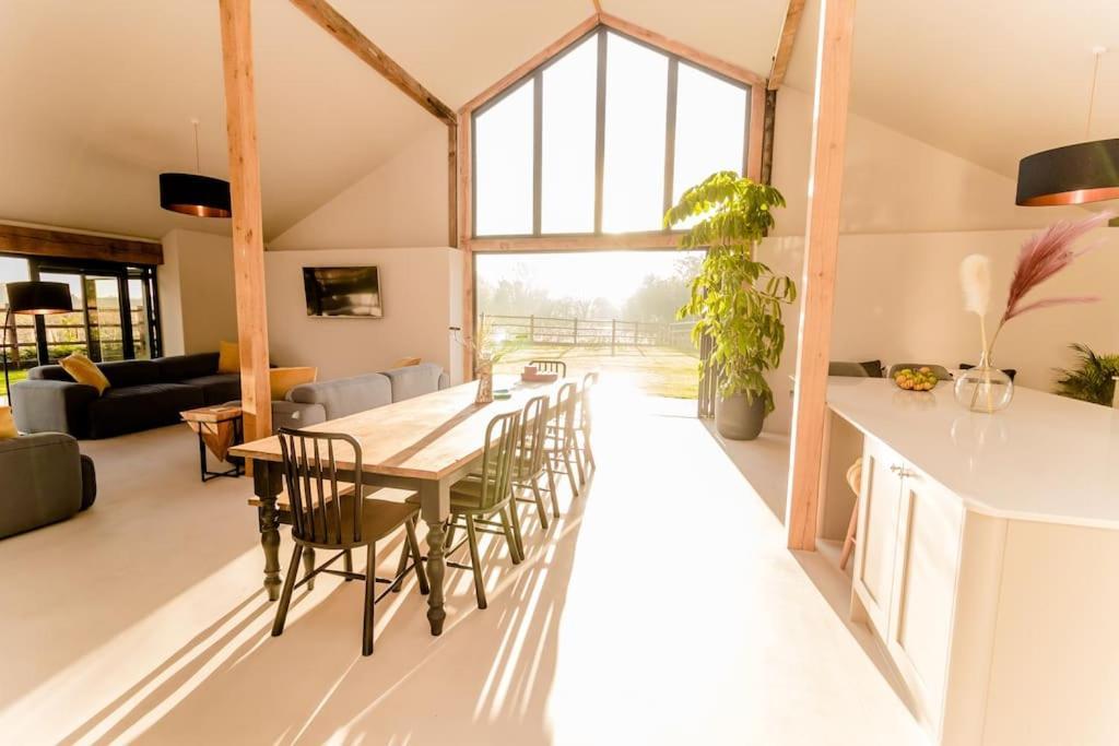 Beautiful Barn Conversion Close To The Broads Dilham Buitenkant foto